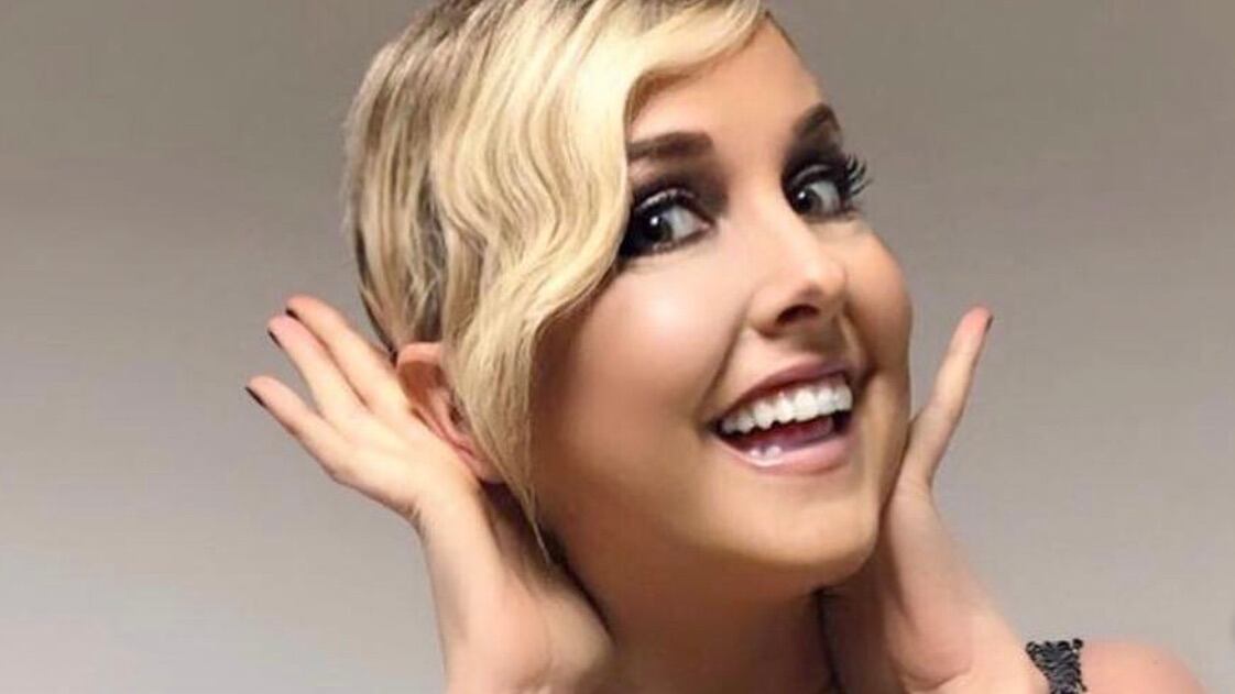 Nadia Toffa mette in vendita i suoi quadri. Ma costano troppo