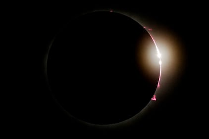 Leclissi totale di sole nel Nord America  2