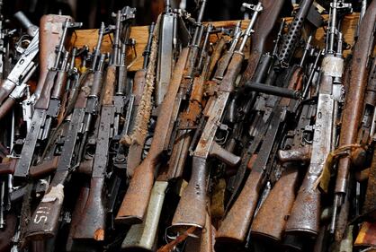 In Kenya il maxi-rogo di armi per fermare il traffico illecito 9