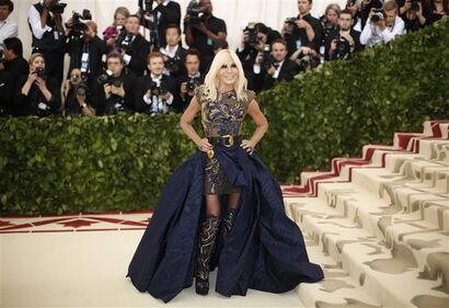 Met Gala 2018, i look delle star 14
