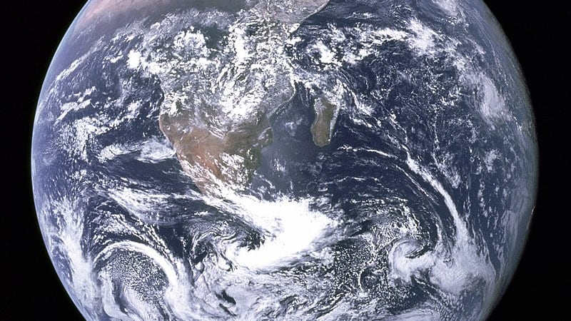 Usa, si schianta con un razzo per dimostrare che la Terra è piatta