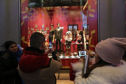 Natale alla Rinascente con le vetrine di Dolce & Gabbana 2