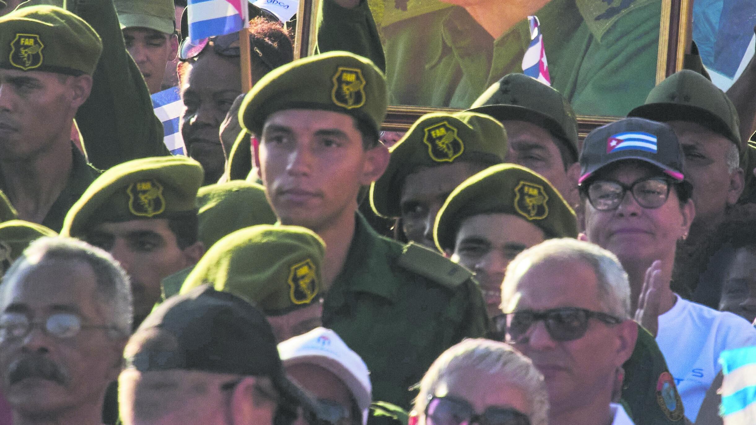Cuba, marea in piazza per Raúl. Gli Usa: "Accordo improbabile"