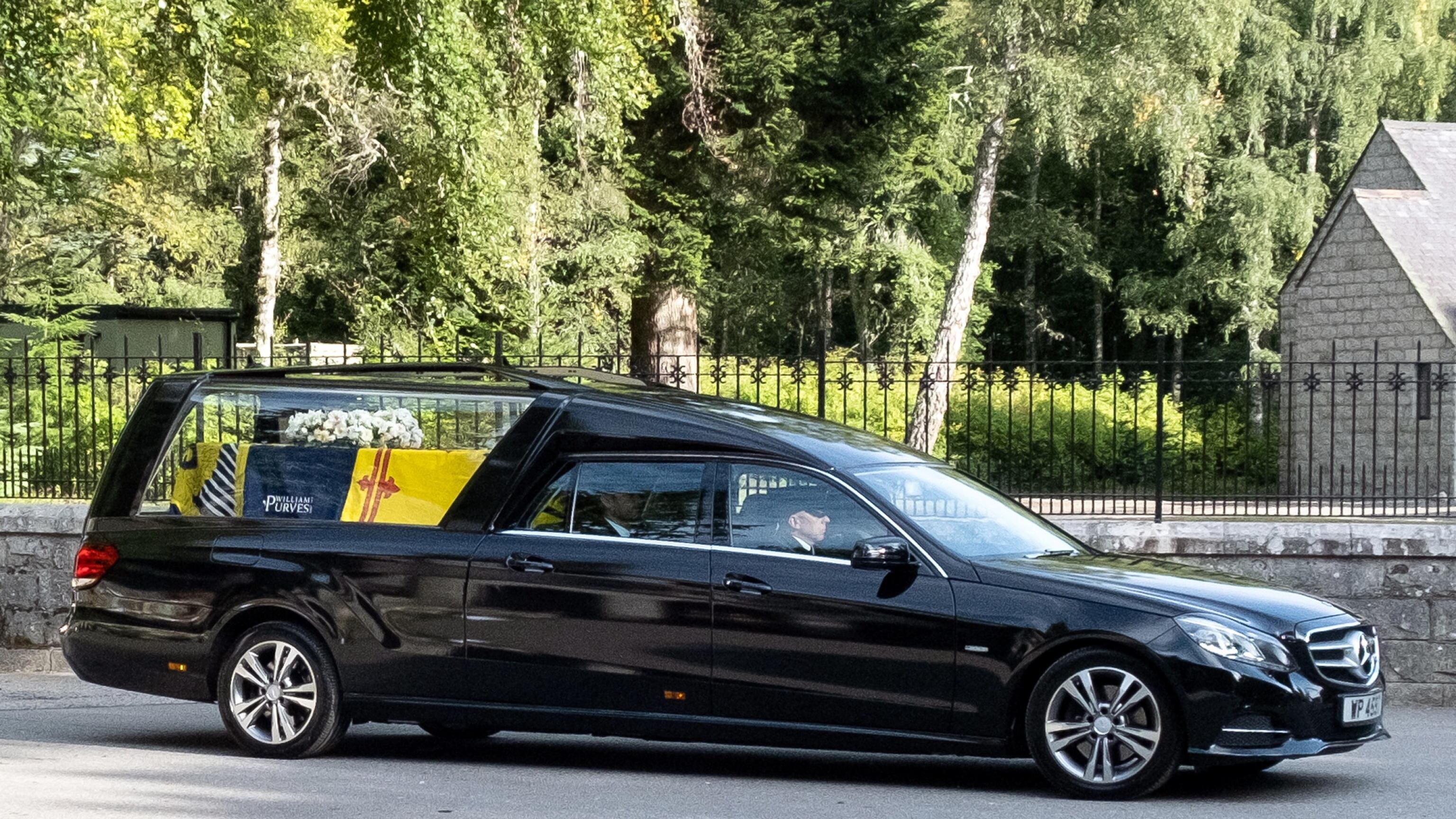 L'ultimo viaggio della Regina: il lungo addio da Balmoral a Londra