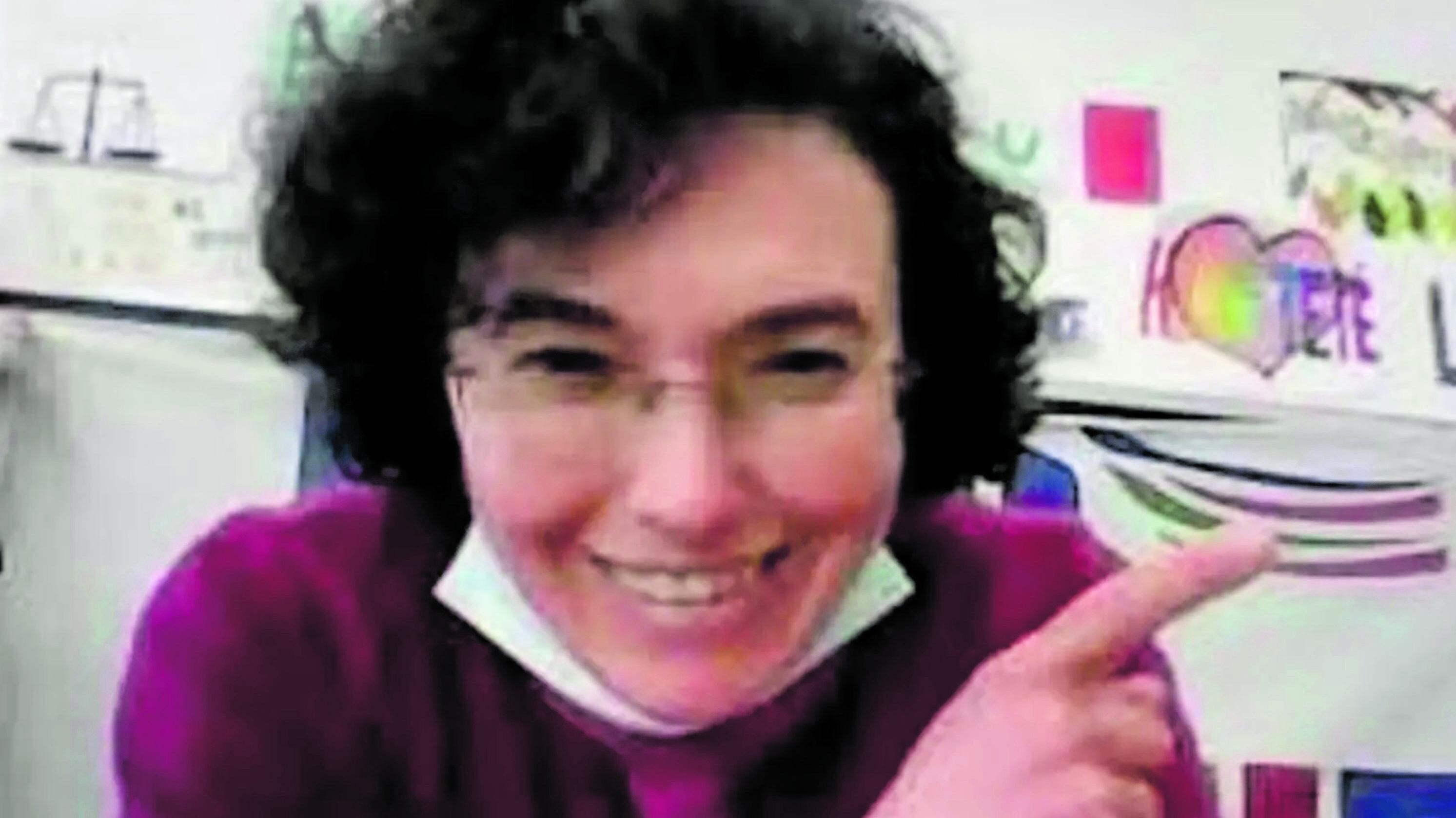La prof ferita torna a casa: "Mi ha salvata uno studente"