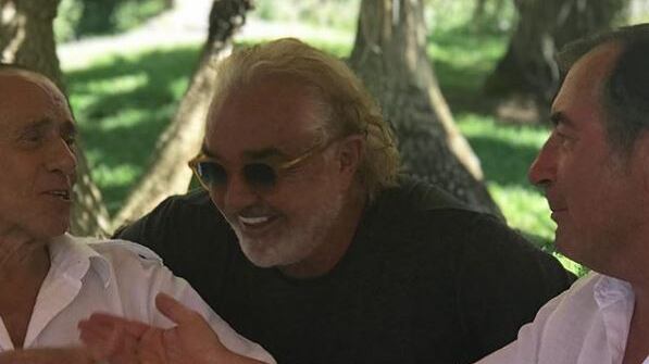 La profezia di Briatore: "Salvini e Berlusconi sono intelligenti, presto si ritroveranno..."