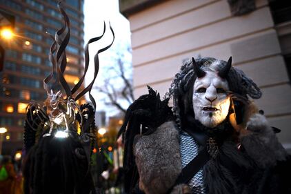 Parata di Halloween fra le vie della Sixth Avenue  3