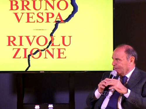 Bruno Vespa presenta 'Rivoluzione': "Matteo Salvini non staccherà la spina al governo"