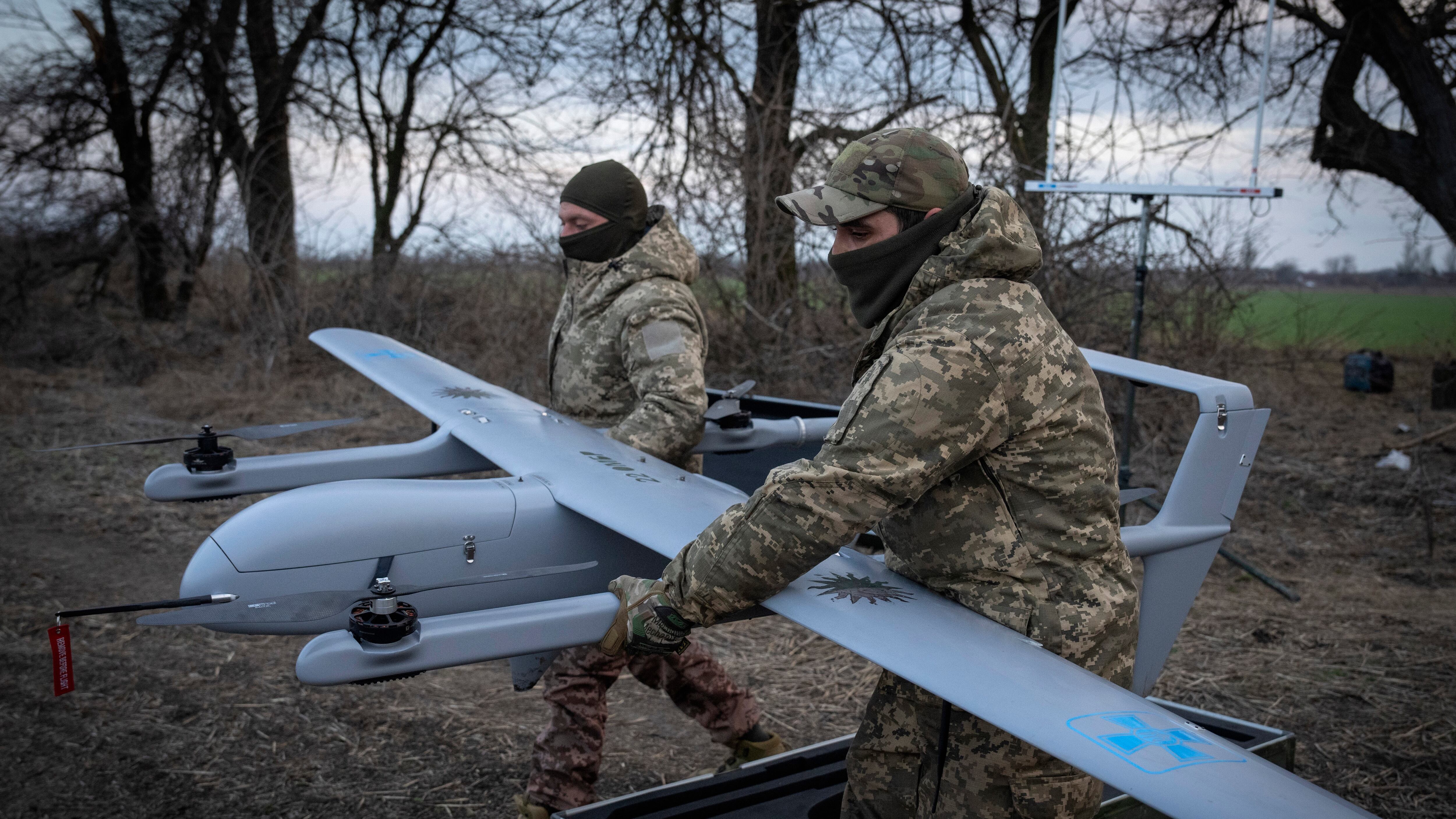 Incursione ucraina nei cieli russi: la difesa di Putin abbatte un drone vicino a Mosca