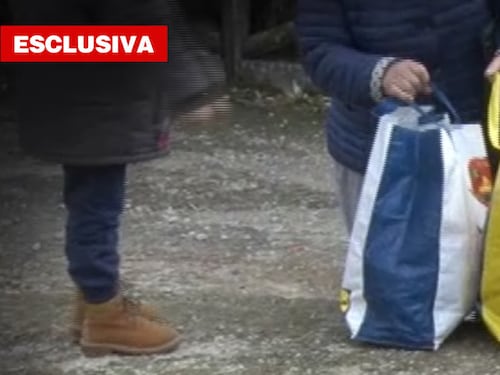 In coda per una busta di cibo: è il Natale povero degli italiani