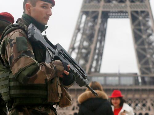 Usa, avviso per chi viaggia in Europa a Natale: "Pericolo attentati"