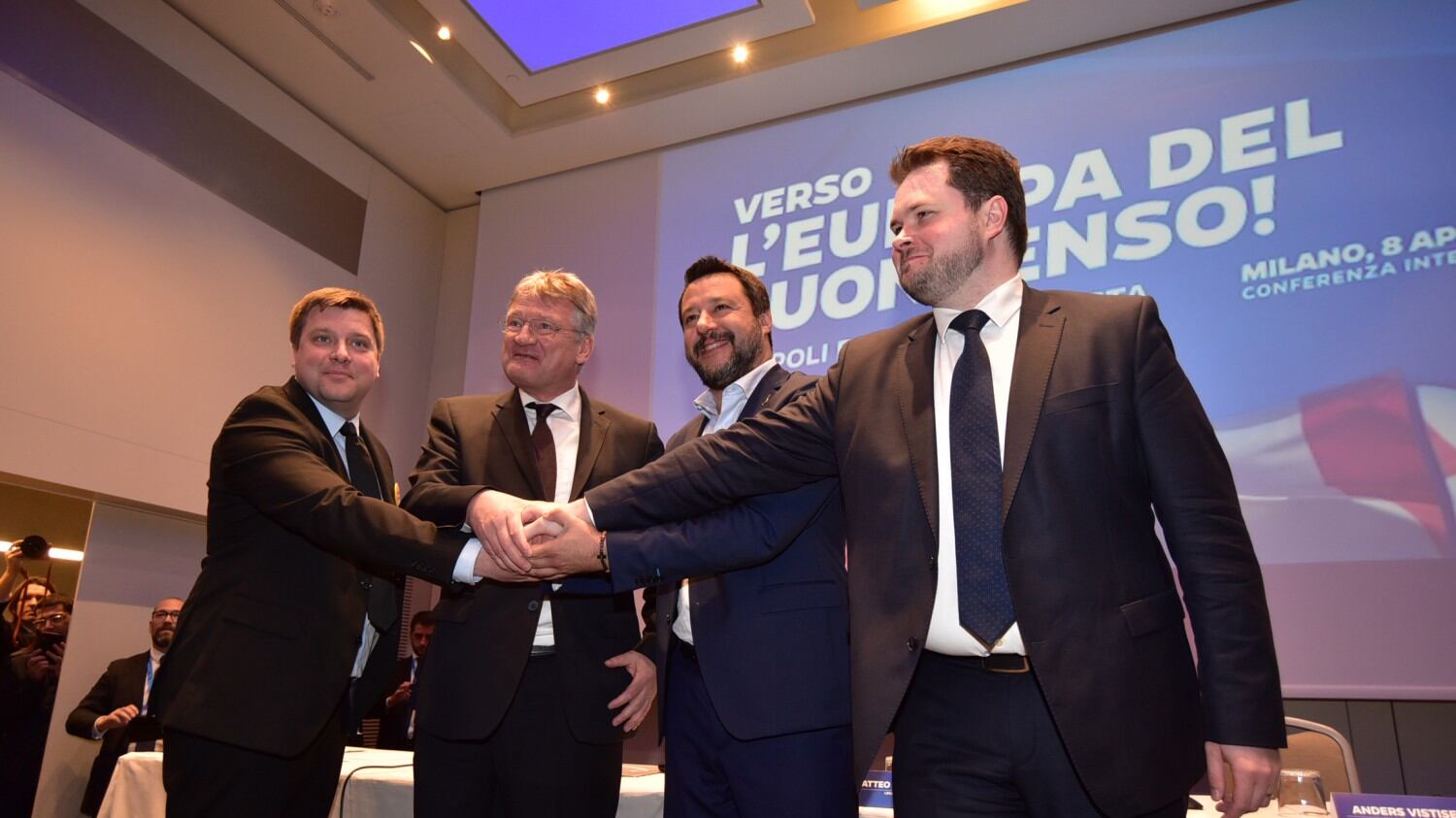 Ue, Salvini raduna i sovranisti: "Puntiamo a essere primo partito"