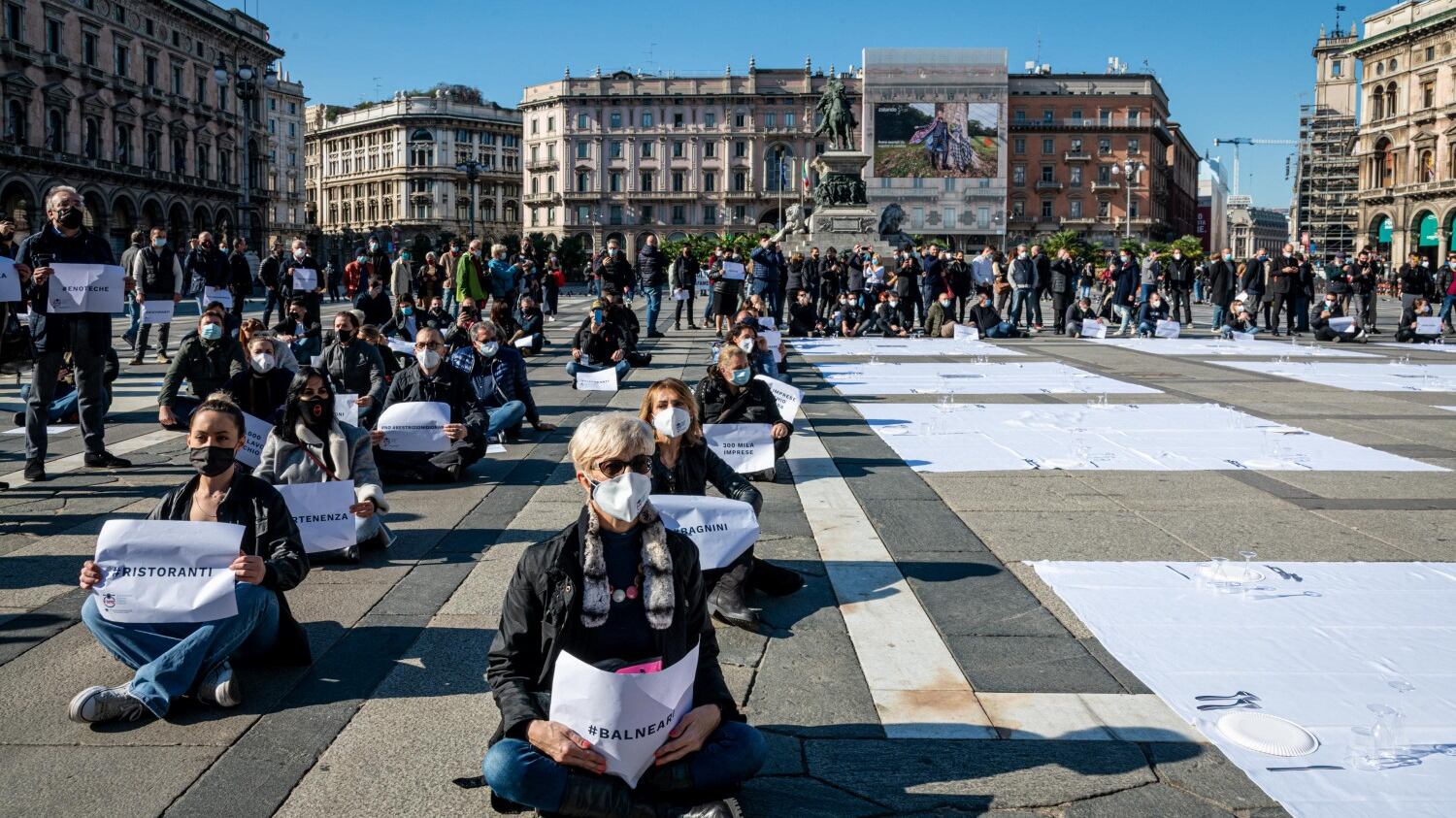 Ristoranti e bar in piazza. "Il coprifuoco ci fa. fallire Ora basta, siamo a terra"