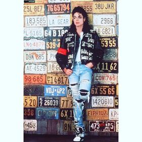 La sony compra il catalogo di Micheal Jackson per 750 milioni di dollari 16