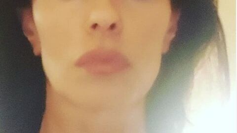Maria Grazia Cucinotta senza trucco: i fan apprezzano