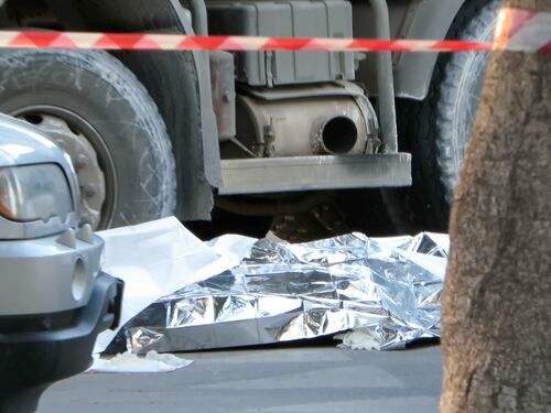 Tragedia a Palermo: travolto da un camion muore sul colpo ciclista