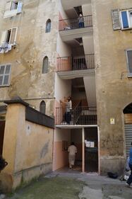 Viale Bligny, muri imbiancati contro lo spaccio 1