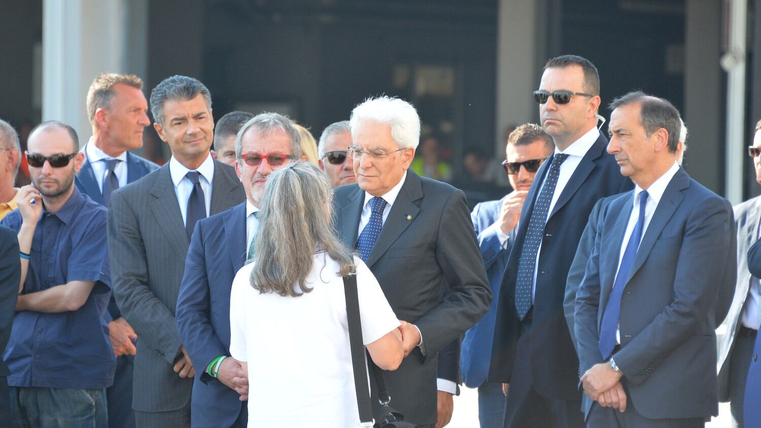 Mattarella come Pertini: ogni dieci giorni un funerale