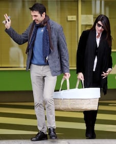 Ilaria D'Amico e Leopoldo Mattia lasciano l'ospedale 10