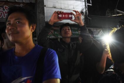 Tutti salvi i ragazzi intrappolati nella grotta in Thailandia 11