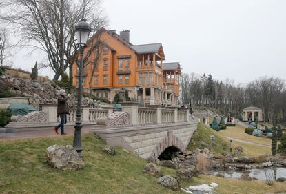 La villa faraonica di Yanokovich 7