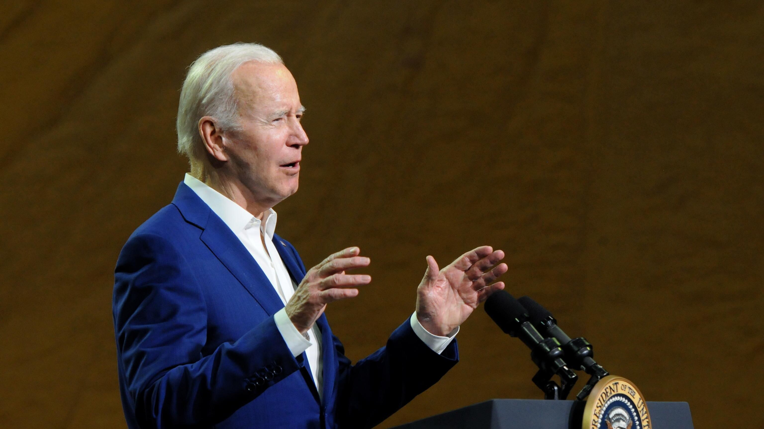 Niente Kiev per Biden: "Viaggio troppo rischioso". In volo missili, tank e droni