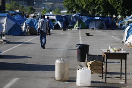 Blitz della polizia nella tendopoli dei migranti alla Stazione Tiburtina 16