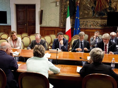 Jobs Act, Renzi tratta ma Cgil e sinistra Pd chiudono