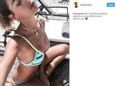 Melissa Satta, sexy nei selfie 13