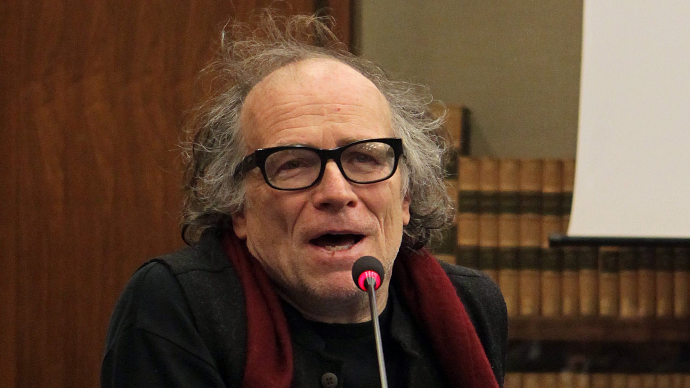 "Blob rimane un serial fatto di ironia volgare e di politica da osteria"