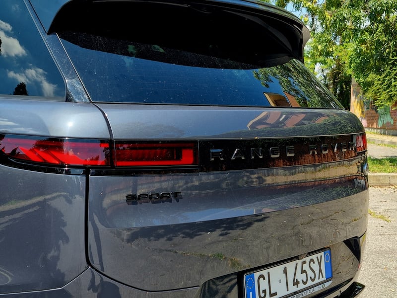 Nuova Range Rover Sport, guarda la gallery della prova 9