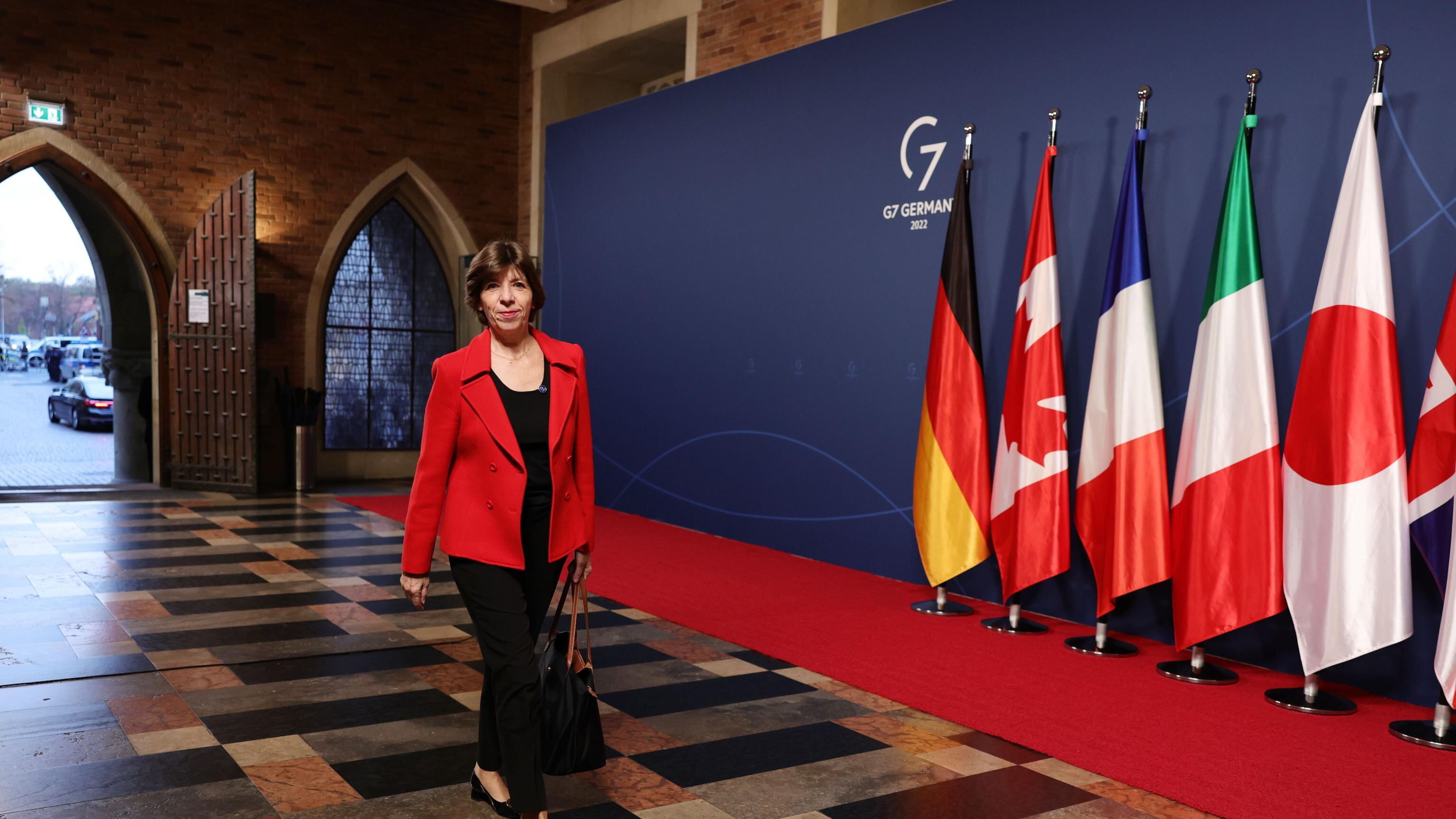 "Ci saranno conseguenze". La Francia minaccia ancora