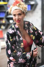 Valeria Marini, i momenti più caldi al Grande Fratello Vip 58