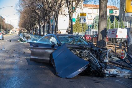 Incidente tra tre "primavera" della Juventus e auto polizia 8