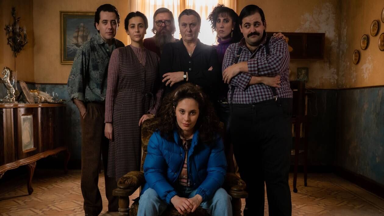 "Aspetto la seconda di Bang bang baby". E la protagonista fa lo spoiler