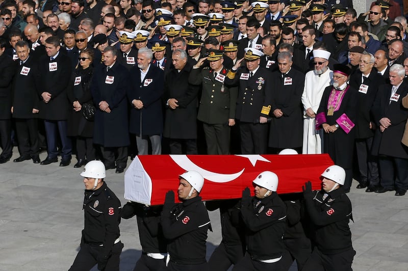 A Istanbul i funerali degli ufficiali uccisi 2