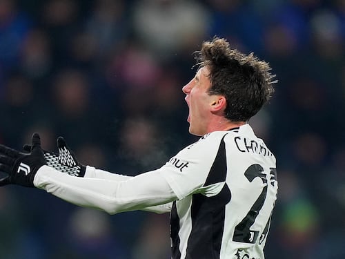 Mercato Juve: via i giovani. Unici incedibili Motta, Giuntoli & co.