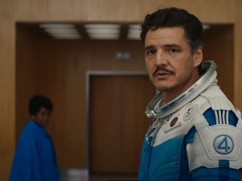 Pedro Pascal, dalla fuga all'asilo politico fino al successo. Ecco chi è il nuovo sex symbol