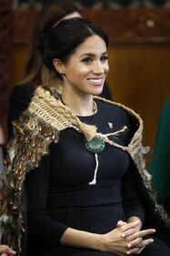 Meghan Markle e il Principe Harry superstar del Royal Tour: foto 4