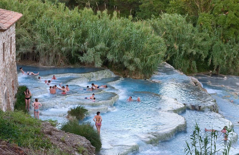 Saturnia 
