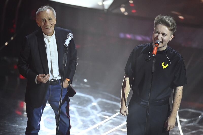 Sanremo 2024: ecco il look della quarta serata del Festival di Alfa 6