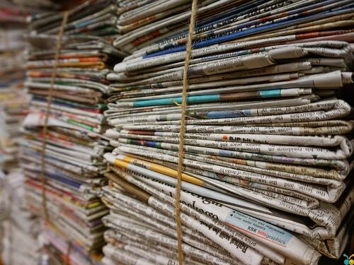 Biblioteca di Monfalcone abolisce "Avvenire" e "Manifesto"