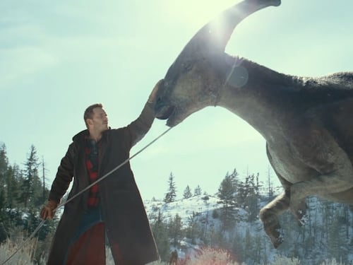 "Jurassic World" e gli altri film: cosa vedere stasera in tv