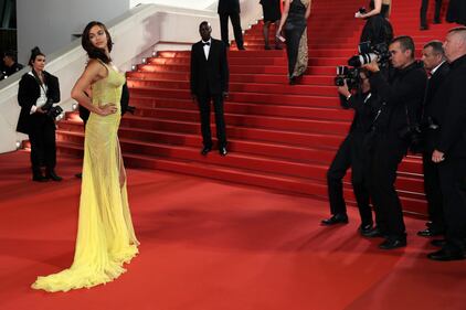 Irina a Cannes due mesi dopo la gravidanza 1