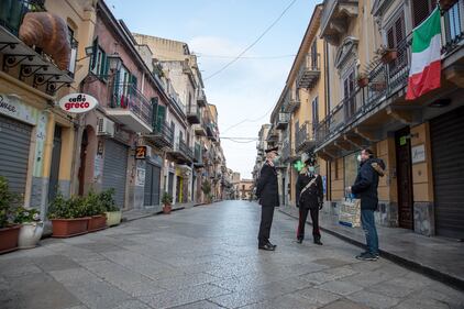 Controlli a tappeto, come si combattono contagio e furbetti 5