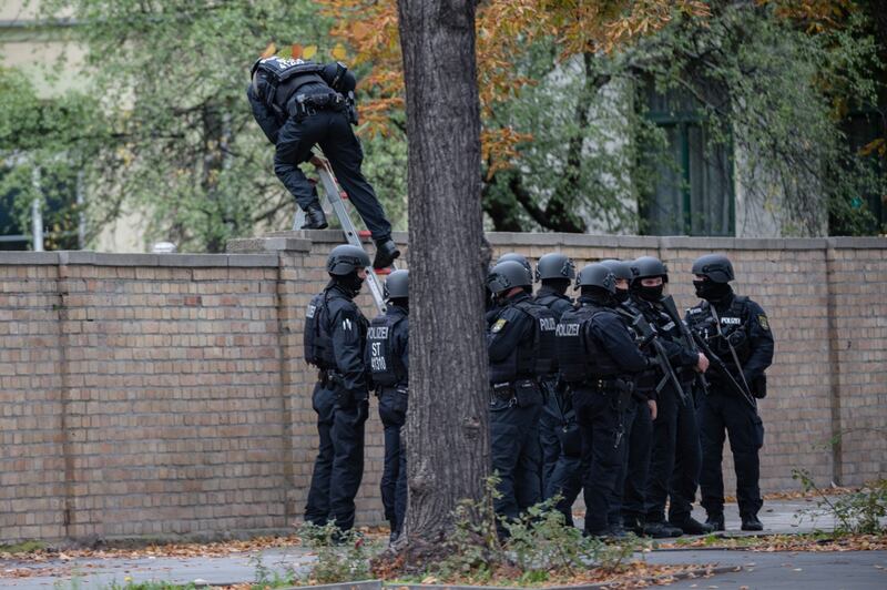 Terrore a Halle, due morti nella sparatoria alla sinagoga 9
