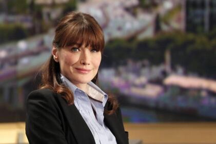 Carla Bruni, l'ex Prèmiere Dame sbarca su Instagram: foto 1