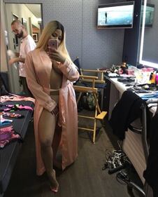 Nicki Minaj, ecco il look bondage in immagini 17