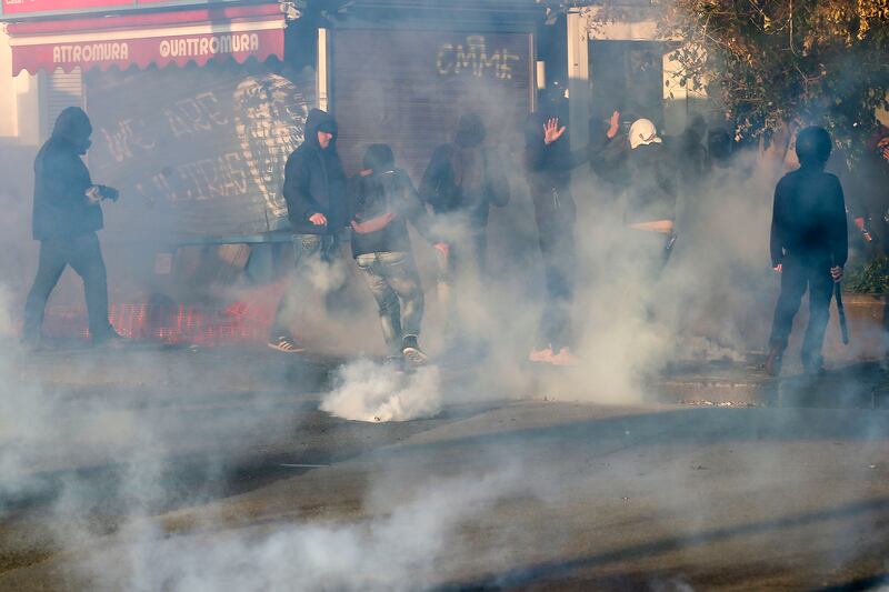 Scontri a Napoli nel 2017 per il comizio di Salvini 2
