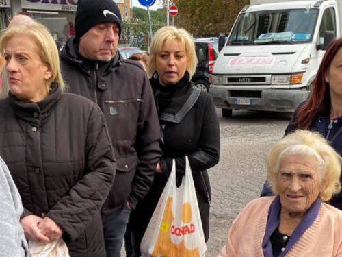 L'odissea degli inquilini nelle case popolari: "Per la Raggi siamo invisibili"